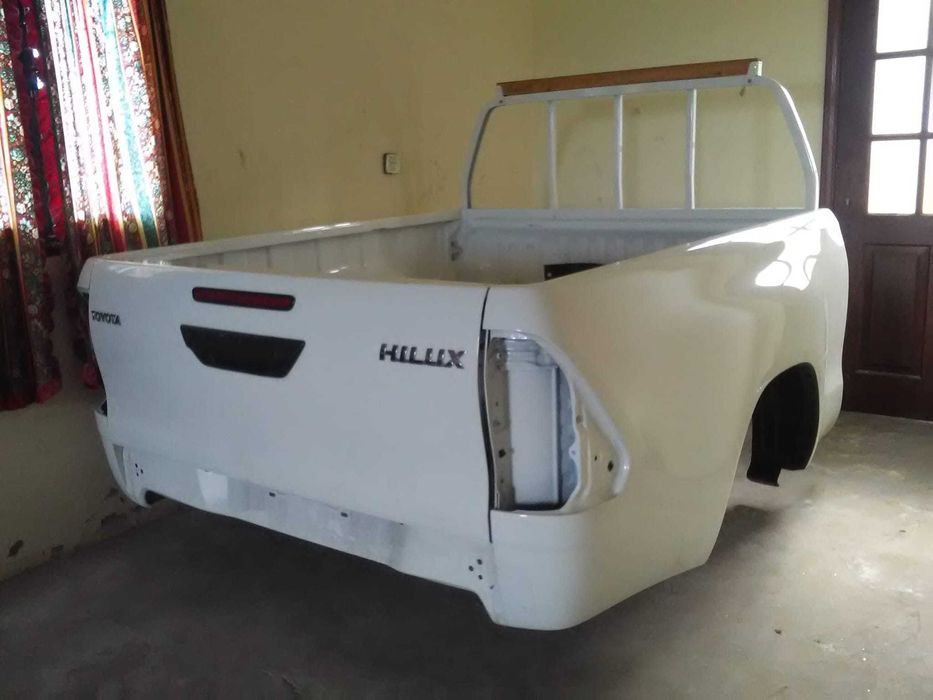 Caixa Carga, Farois , Para choques, Cavas Toyota Hilux