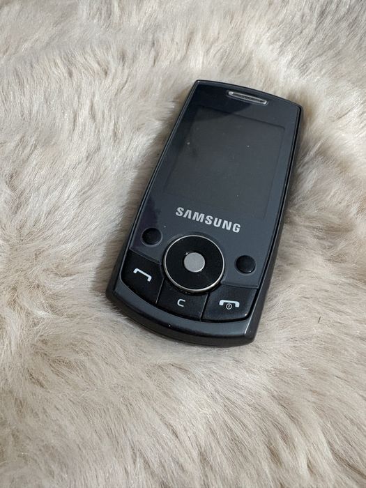 Samsung SGH-J700