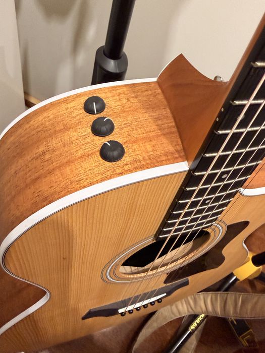 Guitarra Taylor 214ce Koa