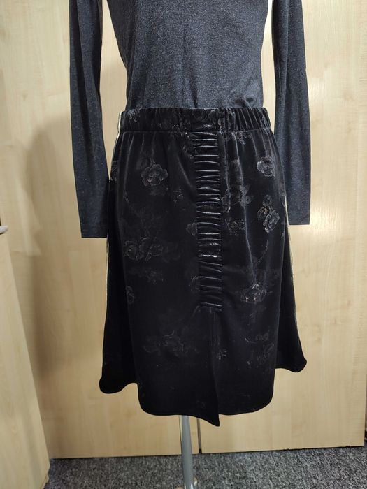 Unikatowa czarna pluszowa spódnica z lapmasem i rozcięciem NU Denmark