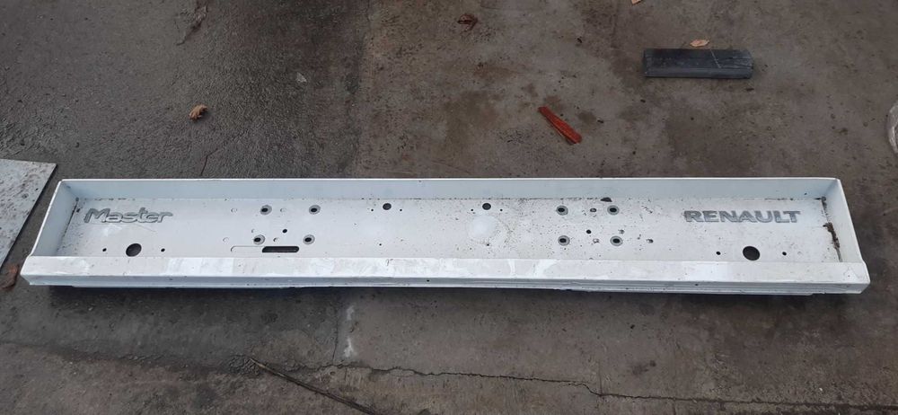 Zderzak belka tył Renault Master III IV V Movano wersja RWD tył napęd