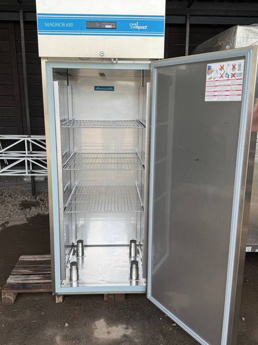 Холодильник Cool Compact Magnos 650 л професійний для HoReCa GN 2/1