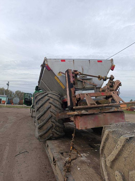 Розкидач добрив Bredal K105