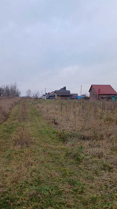 Продам приватизовану земельну ділянку біля Луцька в селі Копачівка!