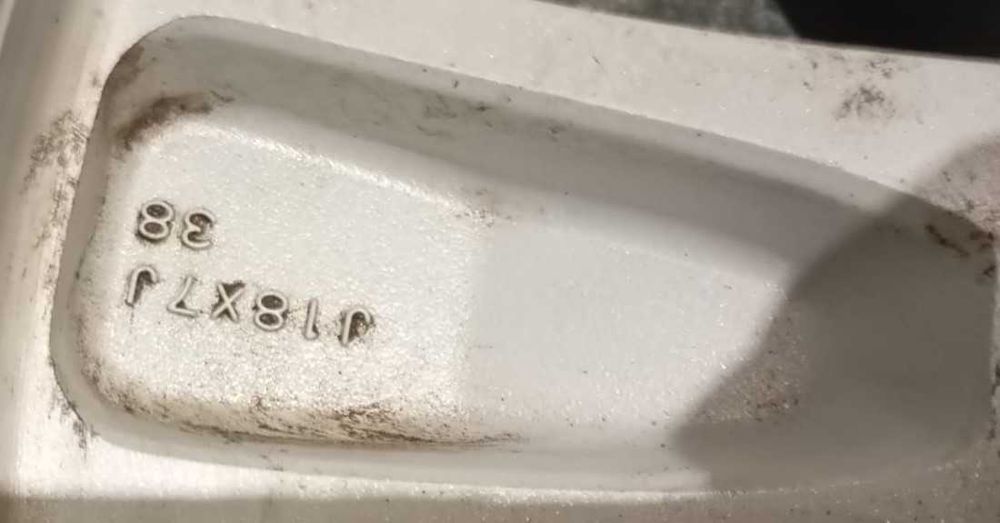 Диск з шиною на MITSUBISHI