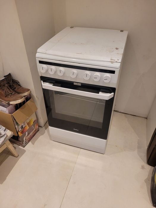 Amica 58ME2.35HZpMs(W)
Długość wkładki 25cm.
Stan