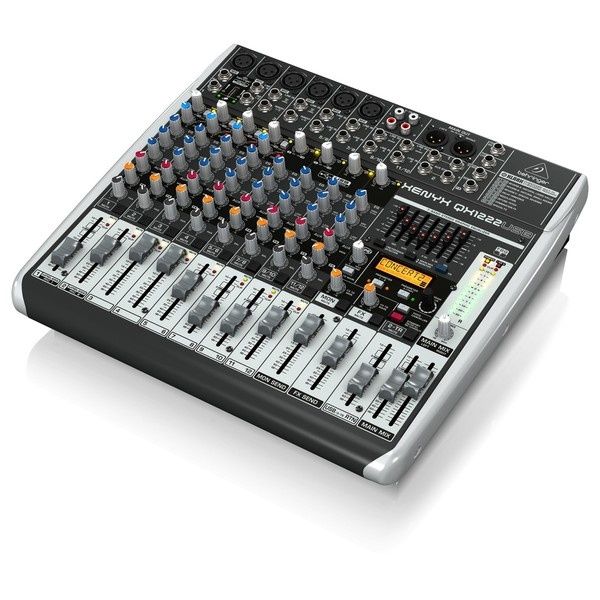 Mesa som Behringer QX1222USB e par colunas DB B HYPE 12