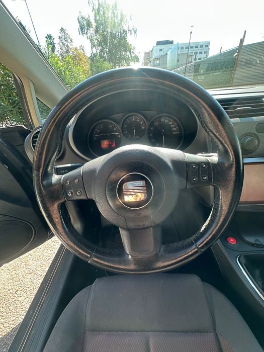 Seat leon 1.6 100cv a gasolina