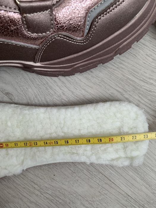 Ботинки зимові для дівчини 600грн.