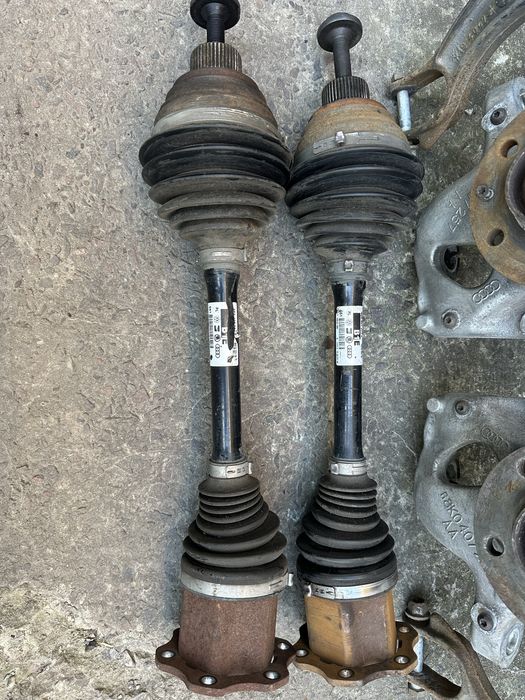 Поворотний кулак цапфа ауді audi а6 с7