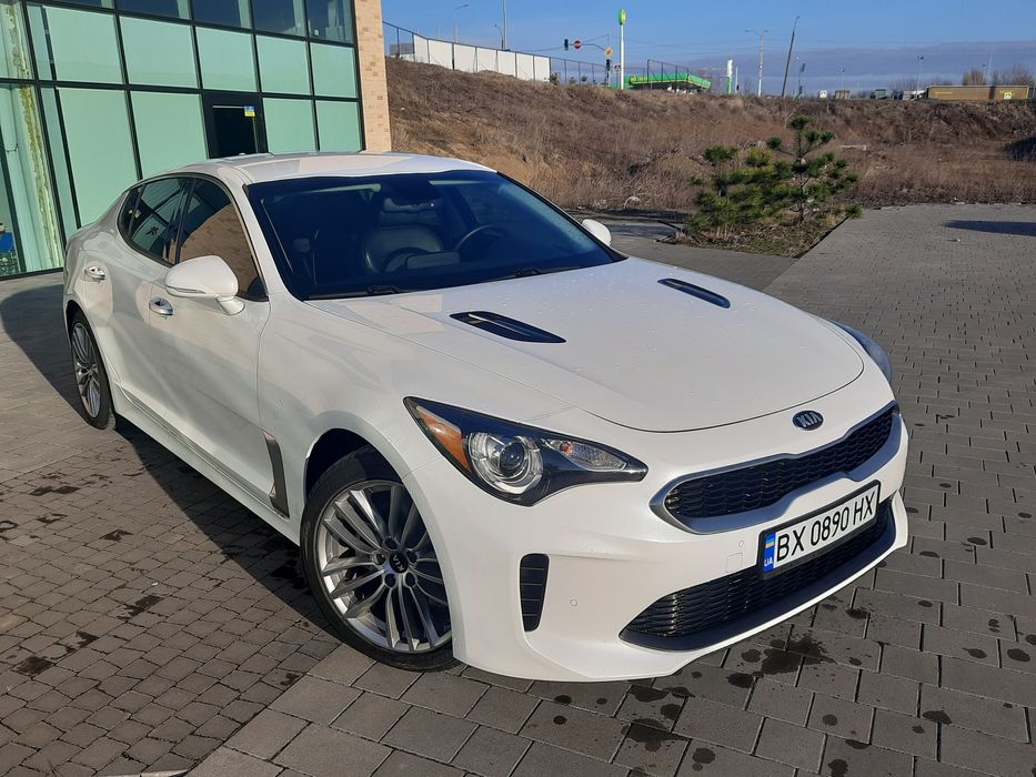 Kia Stinger,Кіа Стінгер,Киа Стингер
