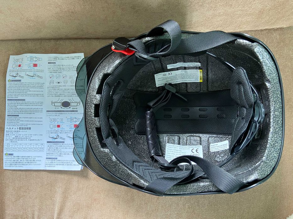 Мотошолом для скутера, мореда S,М Шлем Шльом Шолом Мотошлем Велошолом