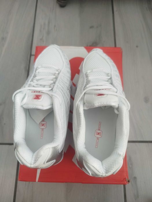 Nike shox białe
