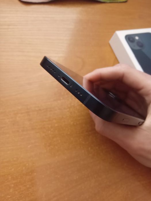 IPhone 13 Midnight blue 128gb