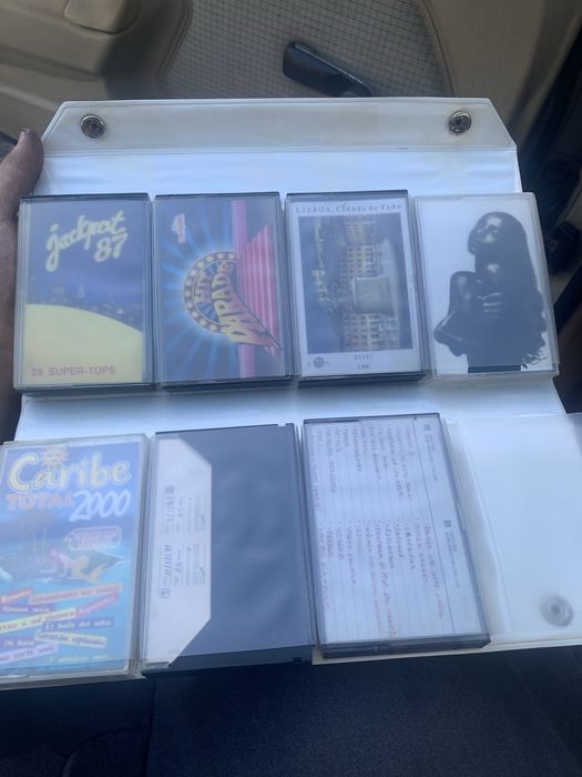 Rádio Clássico Mercedes + Pasta de Cassetes e MAIS