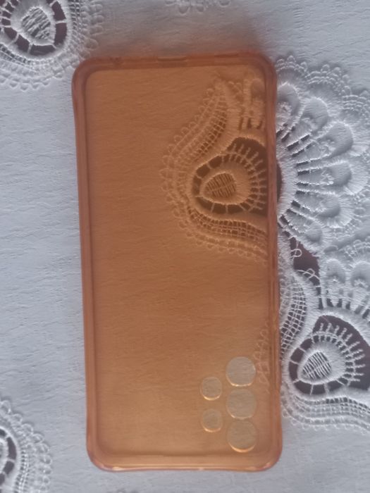 Продам чохли на Samsung a32 4q