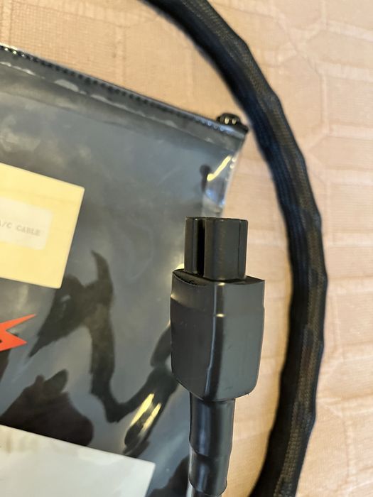 Hi-End силовой кабель NBS Statement Extreme III