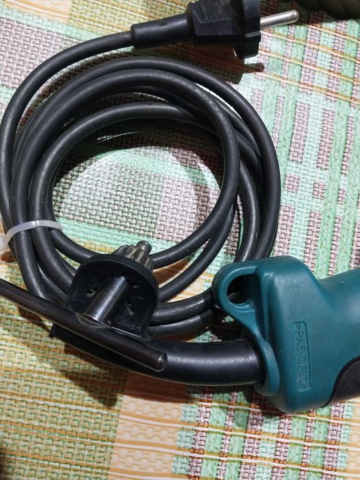 электро дрель makita HP 1620 ударная