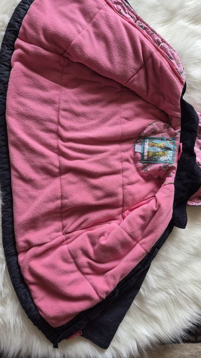 Куртка на дівчинку