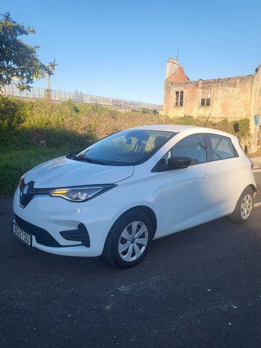 Alugamos Veículos TVDE Preferencialmente mulheres