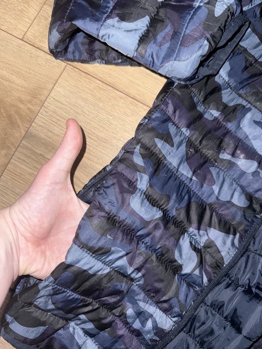 Niebieska camo kurtka ZARA