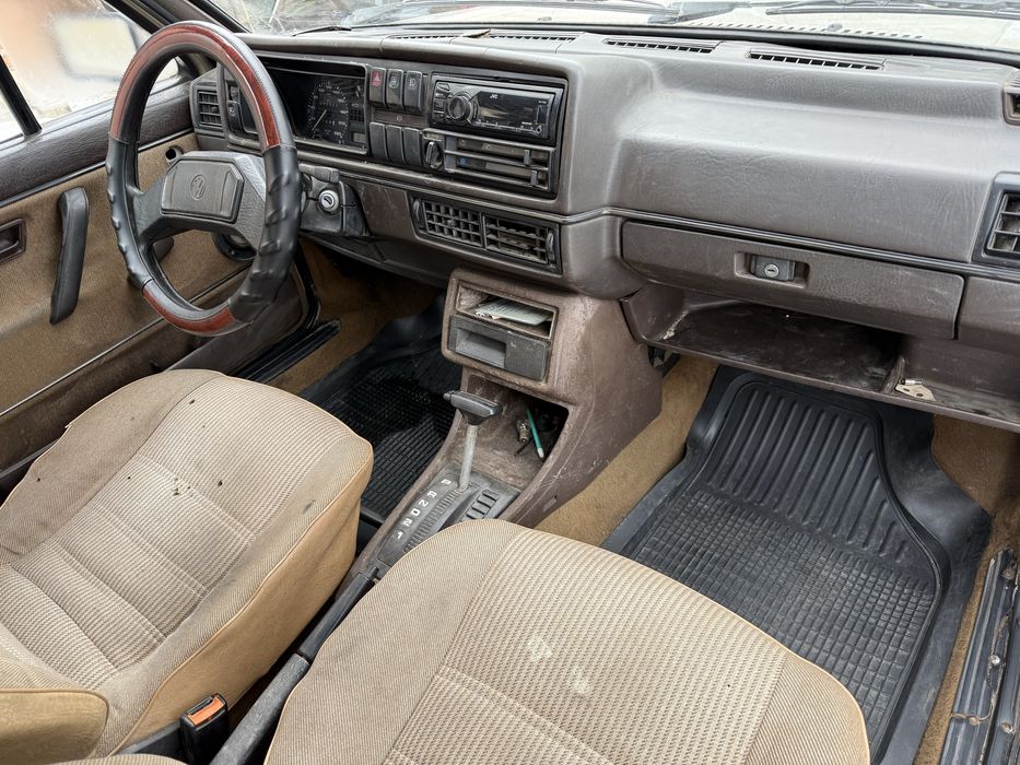 Volkswagen golf 2 Автомат 1.8 бензин