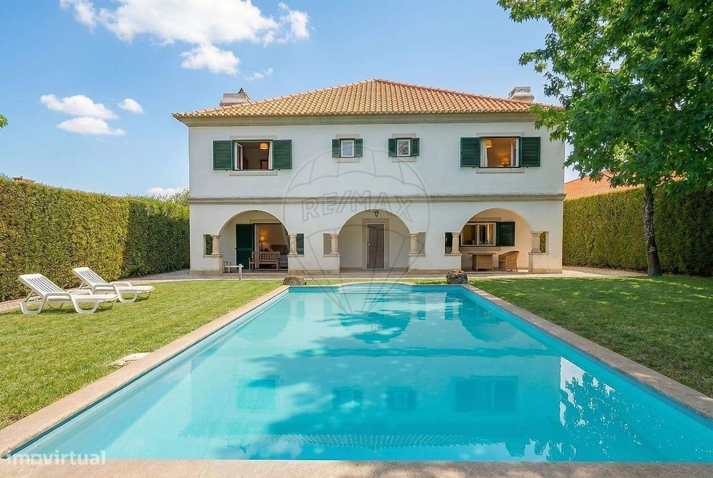 T6 Detached House for Sale