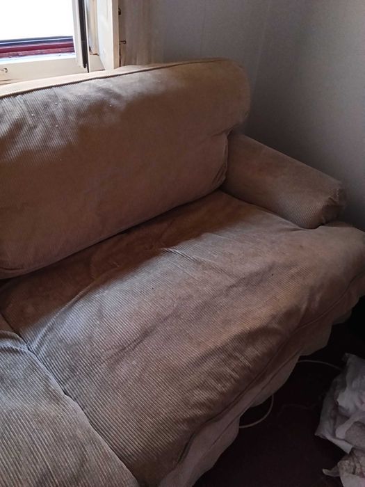 Sofá cama cumprimento mais ou 2 metro e meio