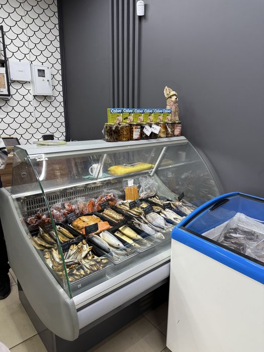 Продам холодильні вітрини Juka 160/120