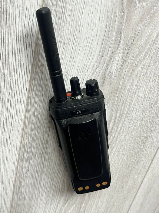 Радіостанція MOTOROLA R7a