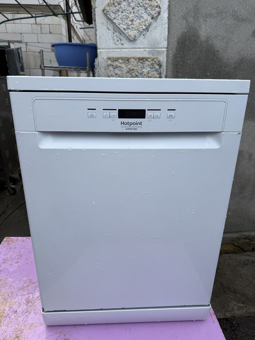 Посудомойка ARISTON