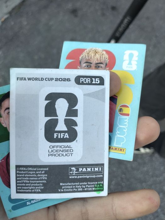 Cromos do Cristiano Ronaldo e do Lamim yamal da copa do mundo de 2026