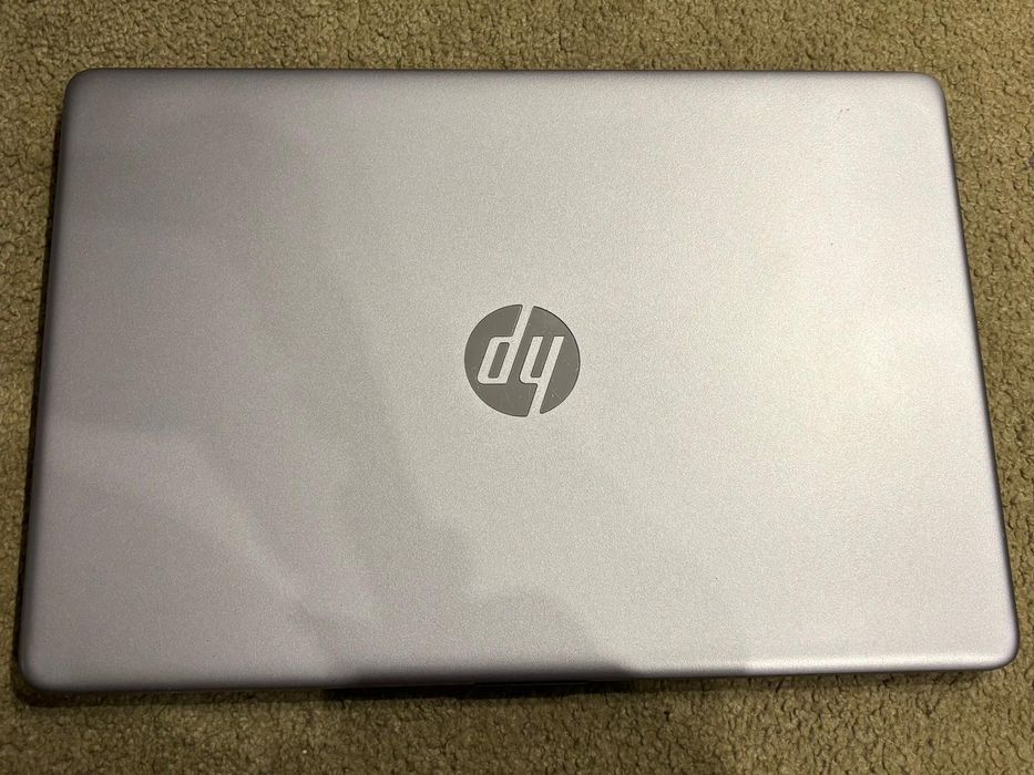 Laptop HP 250 G8 Notebook  Windows 11 HomePC + ładowarka 
Procesor: 11