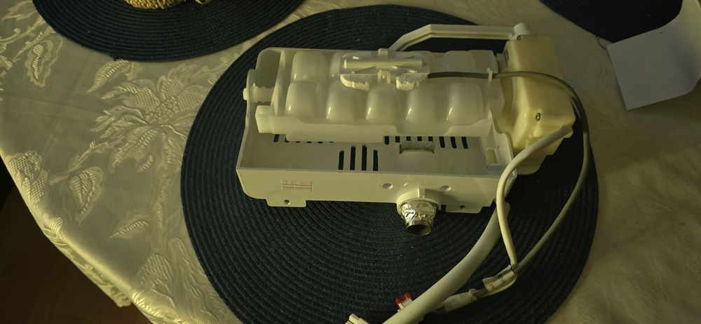 Kostkarka do lodowki