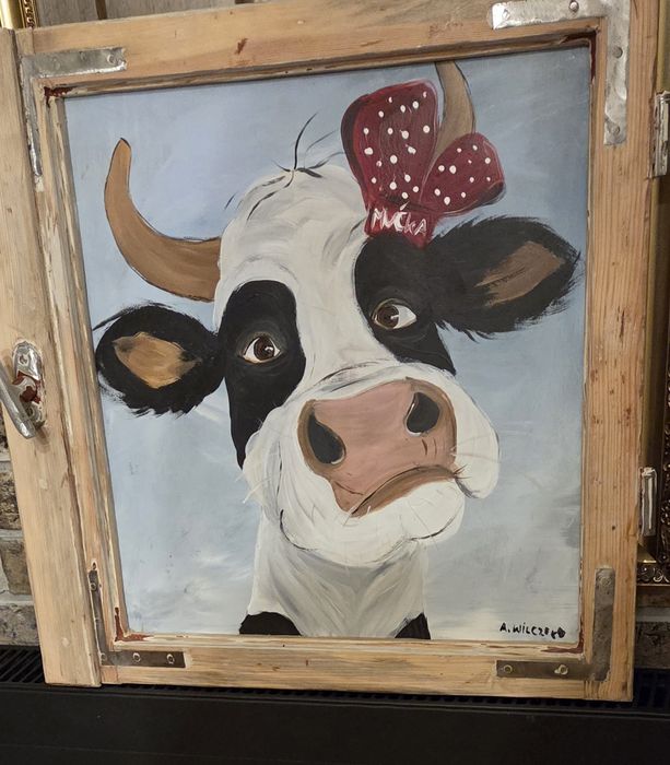 Obraz w antycznej ramie okiennej do pokoju dziecięcego