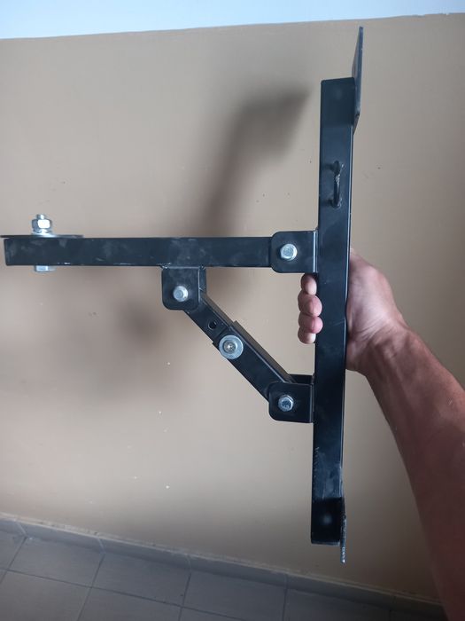 Кронштейн для колонки или телевизора