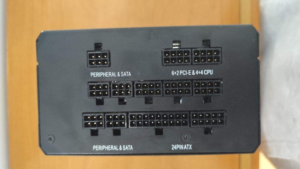 FONTE DE ALIMENTAÇÃO CORSAIR RM850X rps0017