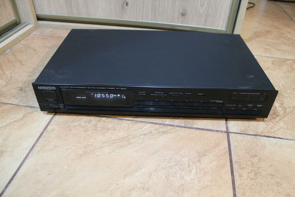 Tuner radiowy cyfrowy FM Kenwood KT-660