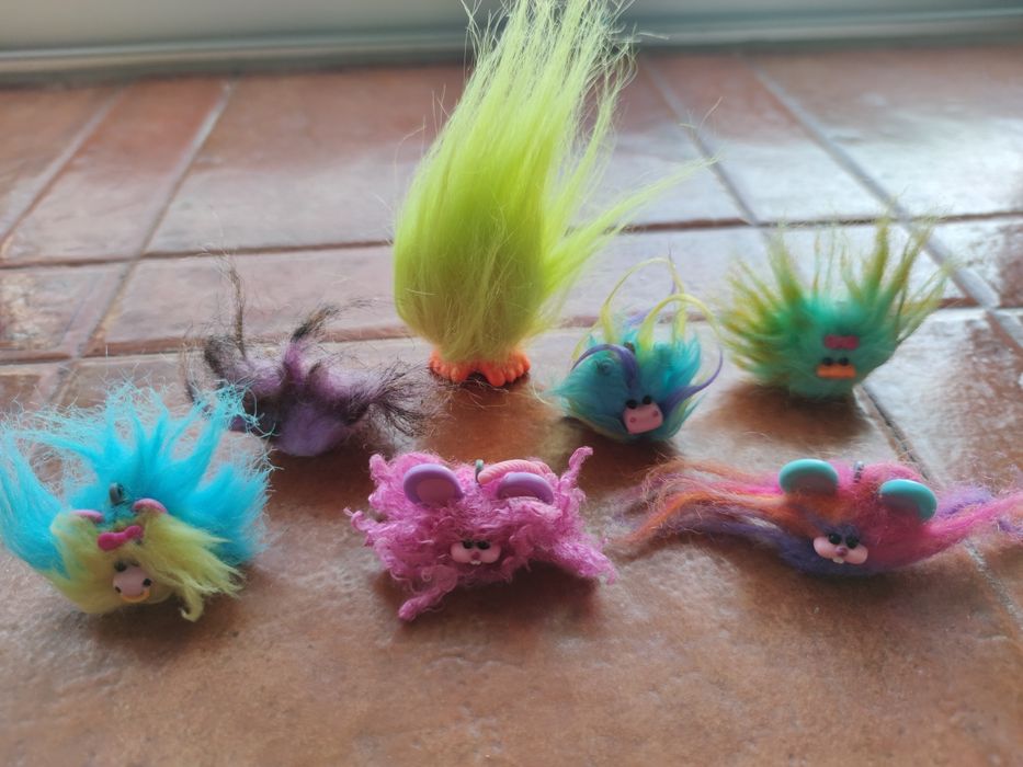 Vendo conjunto bonecos para lápis