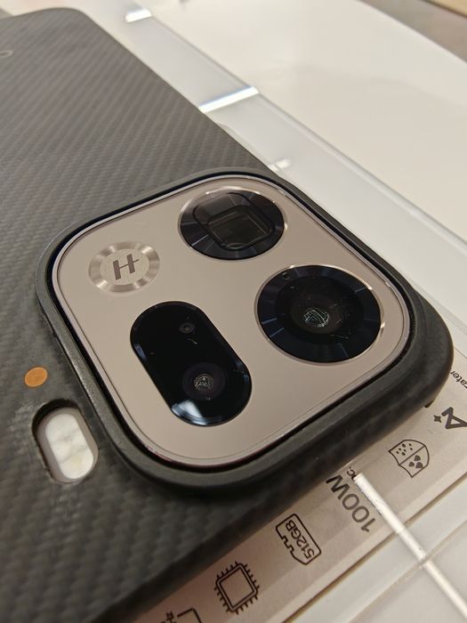 OPPO Find X9 Pro + Conversor