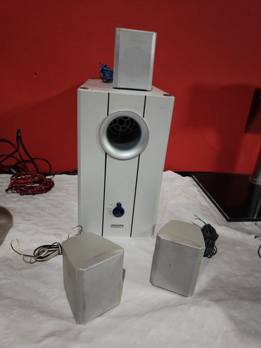 Vendo Colunas de som