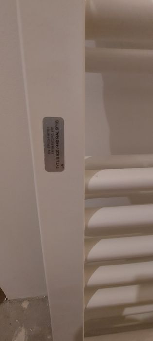 Grzejnik łazienkowy Terma Tytus 820/440 (1 szt.)