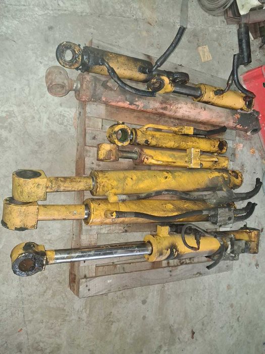 Siłowniki hydrauliczne