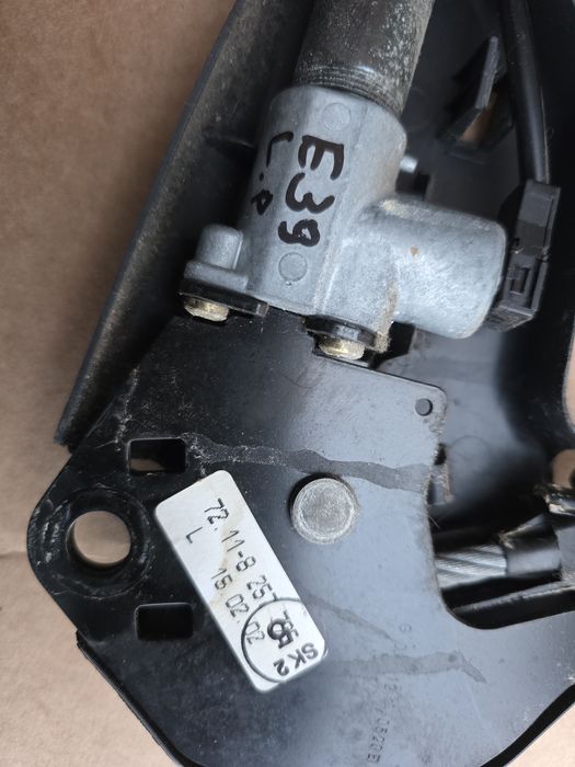 Napinacz pasa lewy prawy BMW E60 E61 E39 E46 przód przedni
