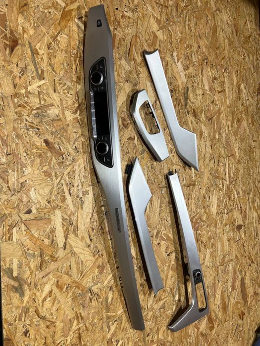 Декор/Вставки салону Audi a5 b9