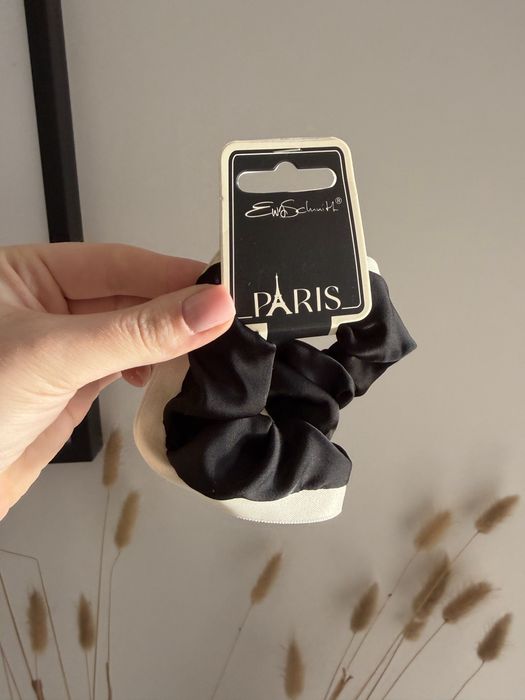 Nowe akcesoria do włosów gumka i klamra