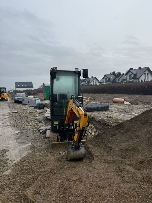 Wynajem minikoparki, wynajem wozidło,usługi minikoparką, wywortka 3.5T