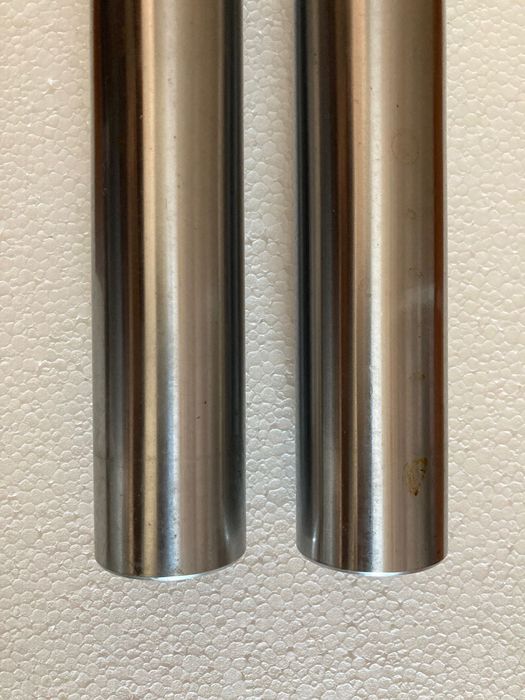 Bainhas Suspensão Bmw F700GS - G650GS Por Reparar