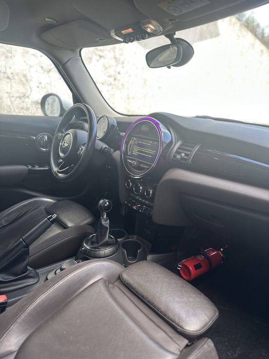 Mini Cooper 5 Portas 1.5i