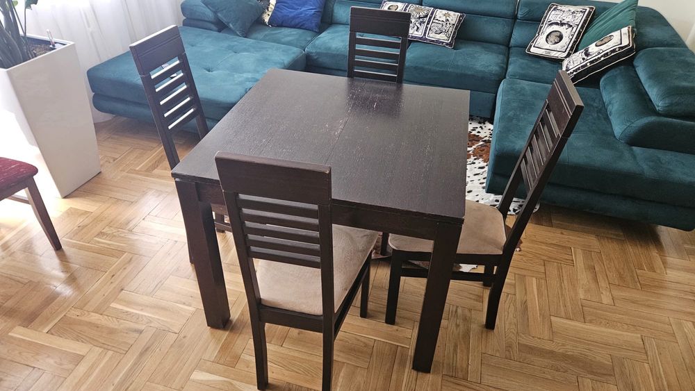 Stół rozkładany z 4 krzesłami 90x90 najdłuższy 240 cm